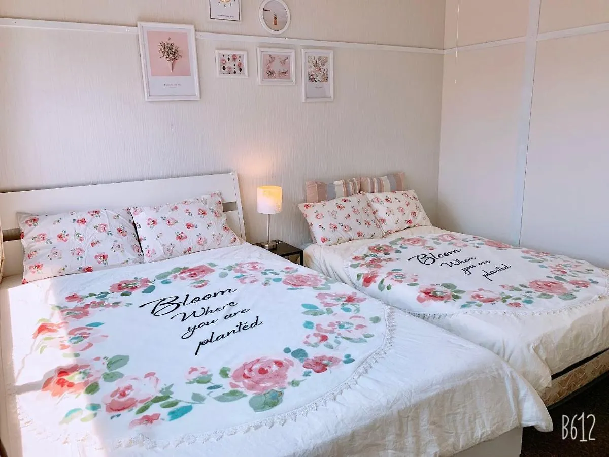 Hiyamagu Namba: Cozy 3-Room Stay Near Kuromon Market Osaka Japan
