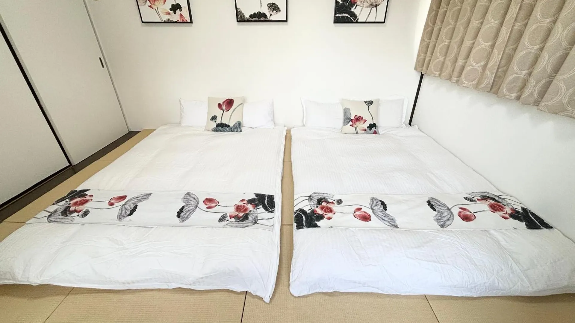 Apartment Hiyamagu Namba: Cozy 3-Room Stay Near Kuromon Market Osaka